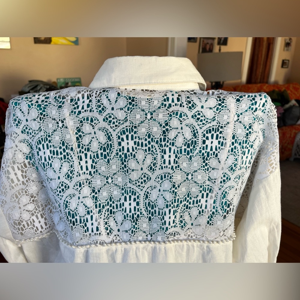 Vintage Sas’sa White Lace Western Style Button-Down Shirt - Picture 4 of 13